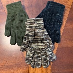 3 Pairs of Women’s Stretch Gloves
